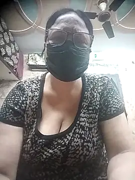 thehotlady online show from 18, 2, 2026