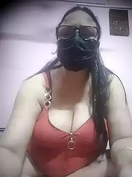 Snapshot of thehotlady chatting on 7, 11, 2025 thehotlady online show from 7, 11, 2025