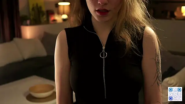 Snapshot of DimpledPoke chatting on 22, 11, 2025 DimpledPoke online show from 22, 11, 2025