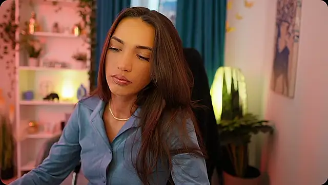 Alexis Love  online show from 1, 10, 2025