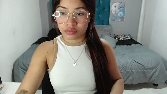 mia sexgirl online show from 17, 2, 2026