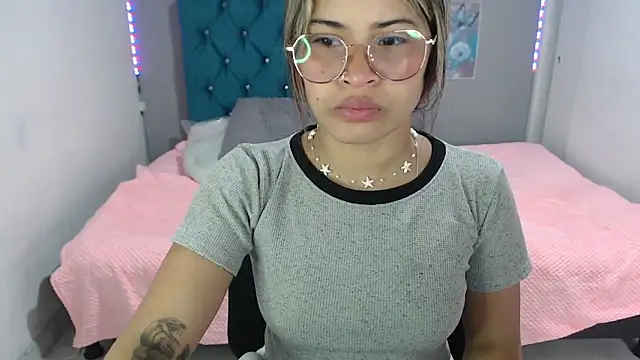 mia sexgirl online show from 2, 6, 2026