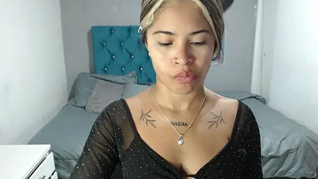 mia sexgirl online show from 18, 3, 2026