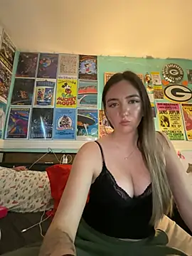 kaybabyx4 online show from 9, 4, 2026