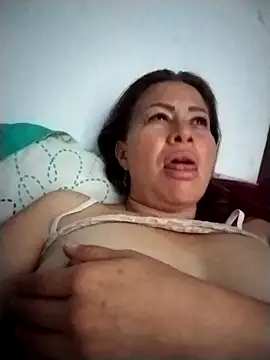 Snapshot of LaraCaliente chatting on 28, 2, 2026 LaraCaliente online show from 28, 2, 2026