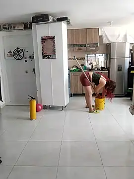 Snapshot of LaraCaliente chatting on 18, 1, 2026 LaraCaliente online show from 18, 1, 2026