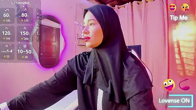 ShanaJamil online show from 24, 10, 2025