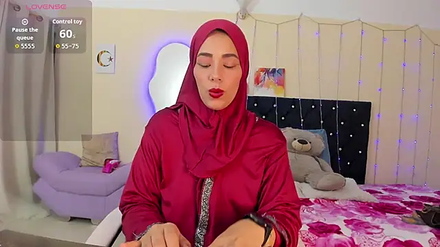 ShanaJamil online show from 4, 5, 2026