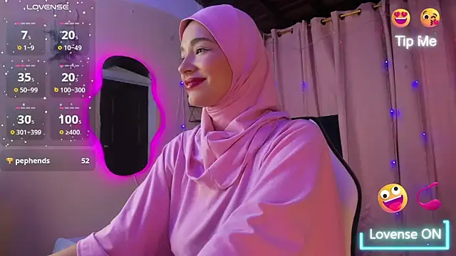 ShanaJamil online show from 25, 10, 2025