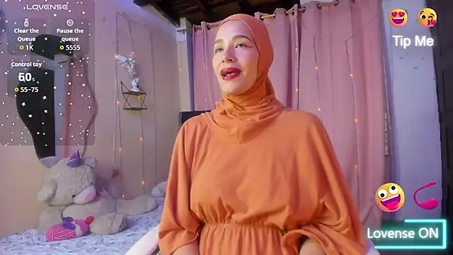 ShanaJamil online show from 25, 11, 2025