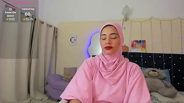 ShanaJamil online show from 5, 5, 2026