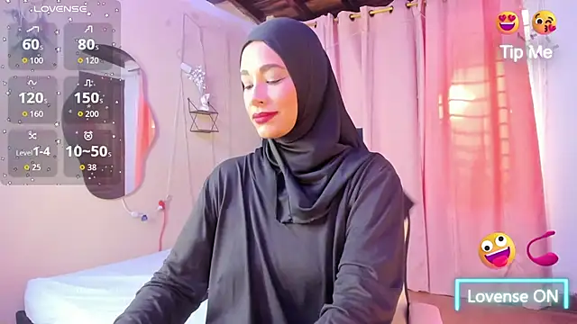 ShanaJamil online show from 31, 10, 2025