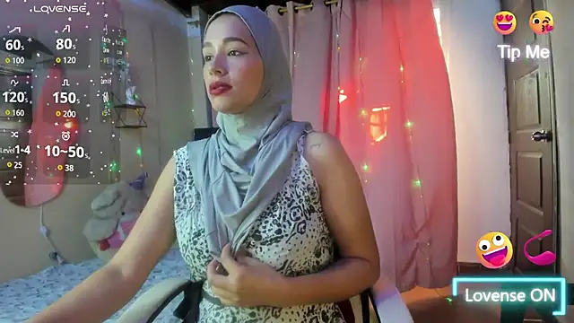 ShanaJamil online show from 22, 11, 2025