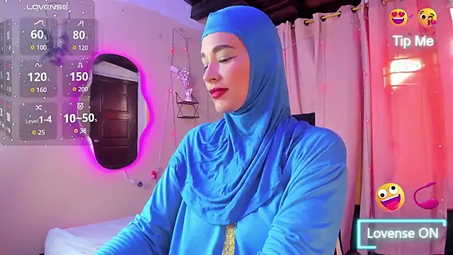 ShanaJamil online show from 30, 10, 2025