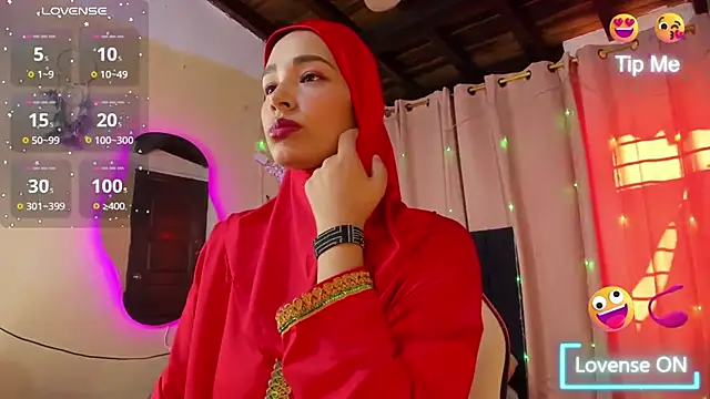 ShanaJamil online show from 17, 9, 2025