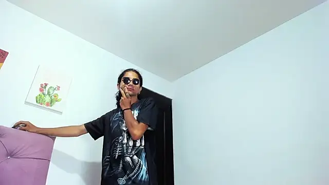 EthanBlackwoodd online show from 18, 4, 2026