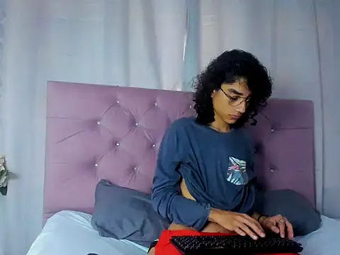 EthanBlackwoodd online show from 30, 9, 2025