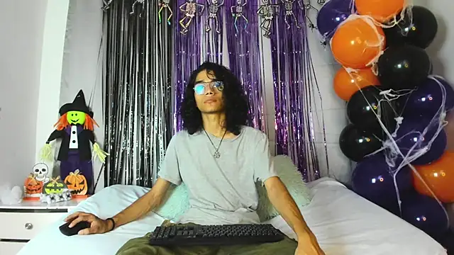 EthanBlackwoodd online show from 26, 10, 2025