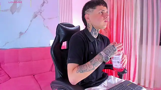 Declan-Fox online show from 23, 9, 2025