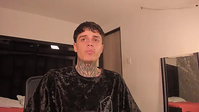 Declan-Fox online show from 7, 11, 2025