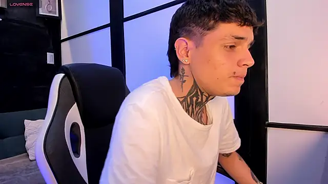 Declan-Fox online show from 4, 10, 2025