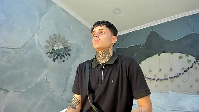 Declan-Fox online show from 5, 11, 2025