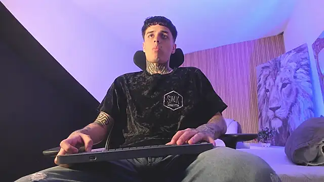 Declan-Fox online show from 28, 11, 2025