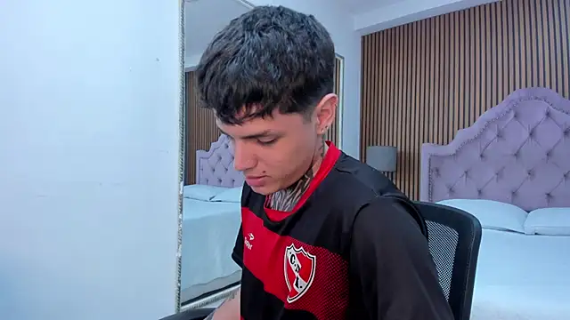 Declan-Fox online show from 25, 10, 2025