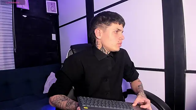 Declan-Fox online show from 3, 10, 2025