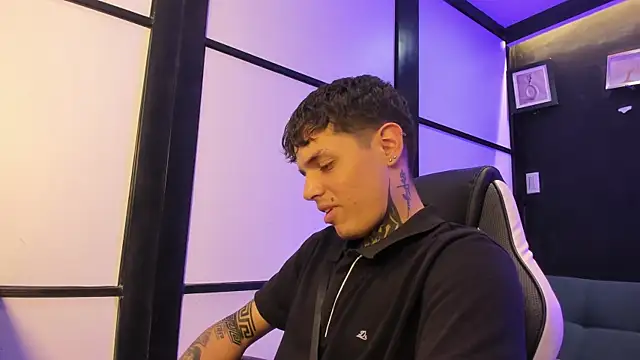 Declan-Fox online show from 31, 10, 2025