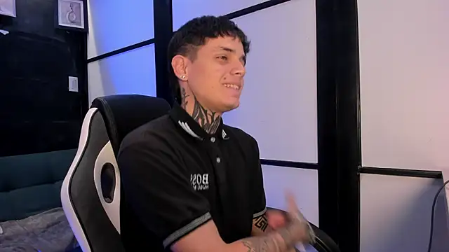 Declan-Fox online show from 5, 10, 2025