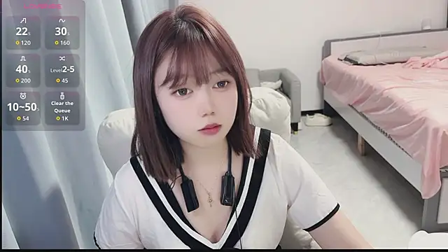 Snapshot of Lucky_Cici chatting on 19, 9, 2025 Lucky Cici online show from 19, 9, 2025