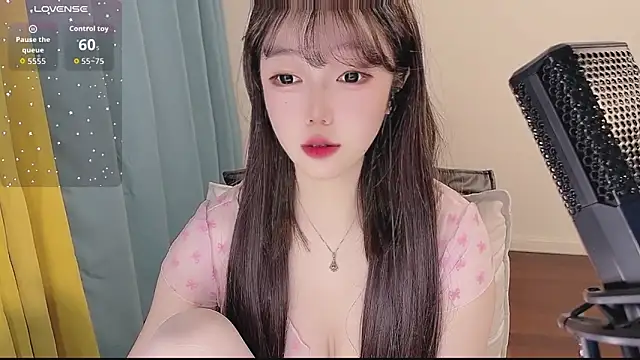 Snapshot of Lucky_Cici chatting on 9, 1, 2026 Lucky Cici online show from 9, 1, 2026