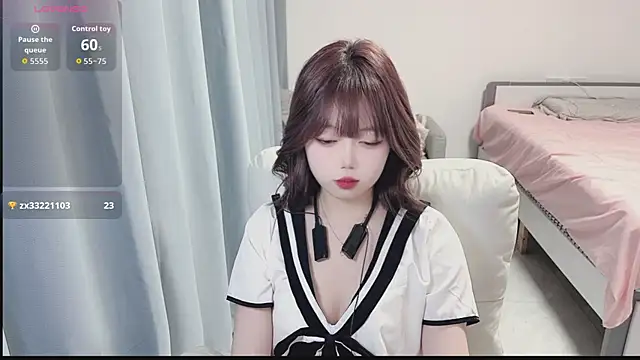 Snapshot of Lucky_Cici chatting on 20, 9, 2025 Lucky Cici online show from 20, 9, 2025