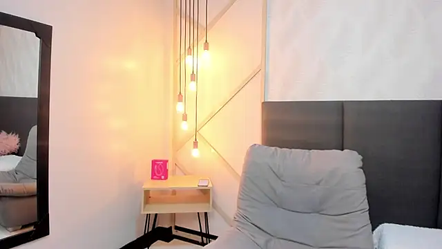 VivianSantana1 online show from 31, 10, 2025