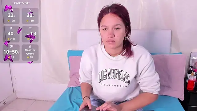 Snapshot of Victoriaa_Zans chatting on 23, 11, 2025 Victoriaa Zans online show from 23, 11, 2025