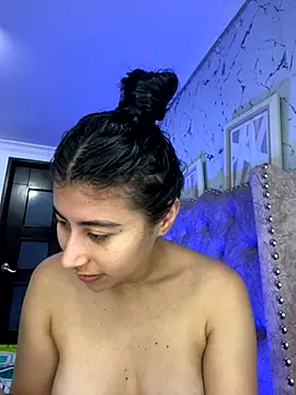 Isabella Montoya online show from 15, 11, 2025