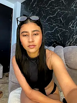 Isabella Montoya online show from 19, 9, 2025