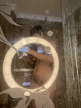 Isabella Montoya online show from 6, 10, 2025