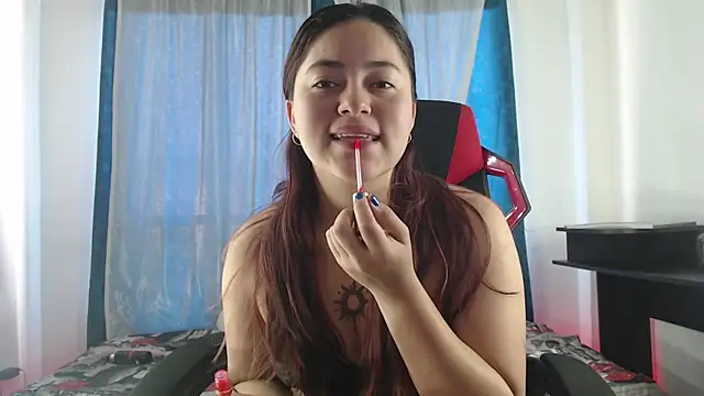 honeywhisper69 online show from 2, 10, 2025