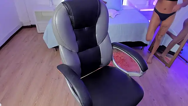 Sofia collen  online show from 17, 10, 2025