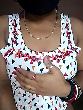 Bengalibeauty96 online show from 3, 5, 2026