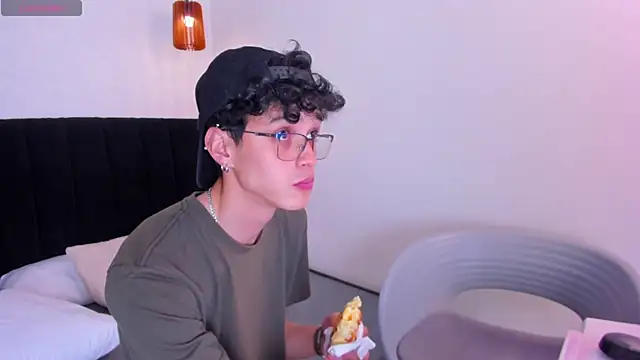  ruby red online show from 20, 9, 2025