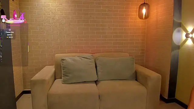 Snapshot of KatieAngelX chatting on 27, 10, 2025 KatieAngelX online show from 27, 10, 2025