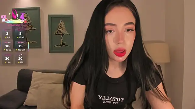 Snapshot of KatieAngelX chatting on 3, 11, 2025 KatieAngelX online show from 3, 11, 2025