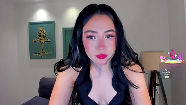 Snapshot of KatieAngelX chatting on 8, 11, 2025 KatieAngelX online show from 8, 11, 2025