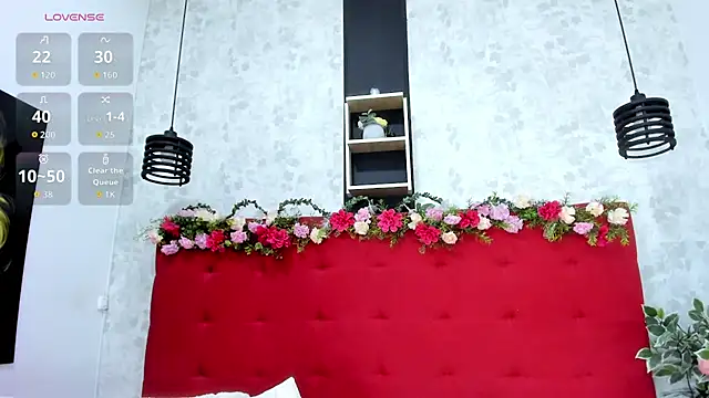 EmillyHarper  online show from 13, 1, 2026