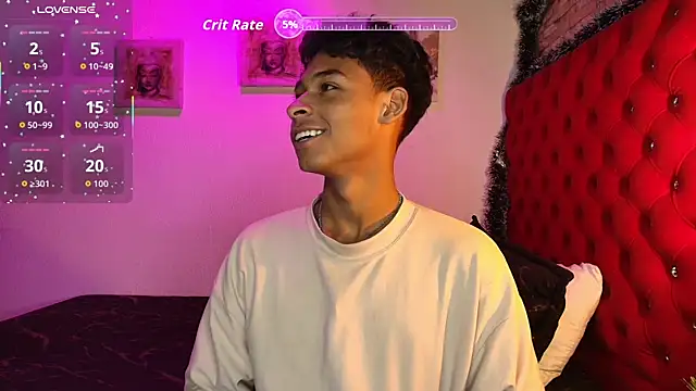 Snapshot of CoffeNaughty_nom chatting on 27, 11, 2025 CoffeNaughty nom online show from 27, 11, 2025