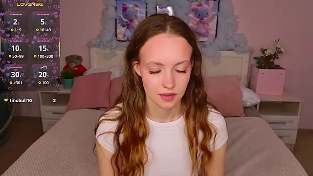 SallyPinkman online show from 5, 10, 2025