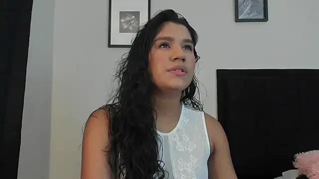 Lyria Diamond online show from 29, 10, 2025